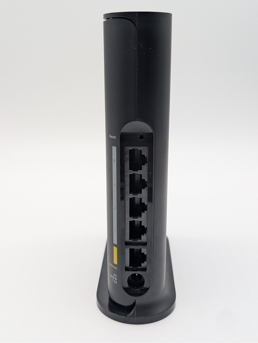 NETGEAR Nighthawk AX1800 WiFi 6 Dual-Band Router R6700AX - Picture 3 of 5
